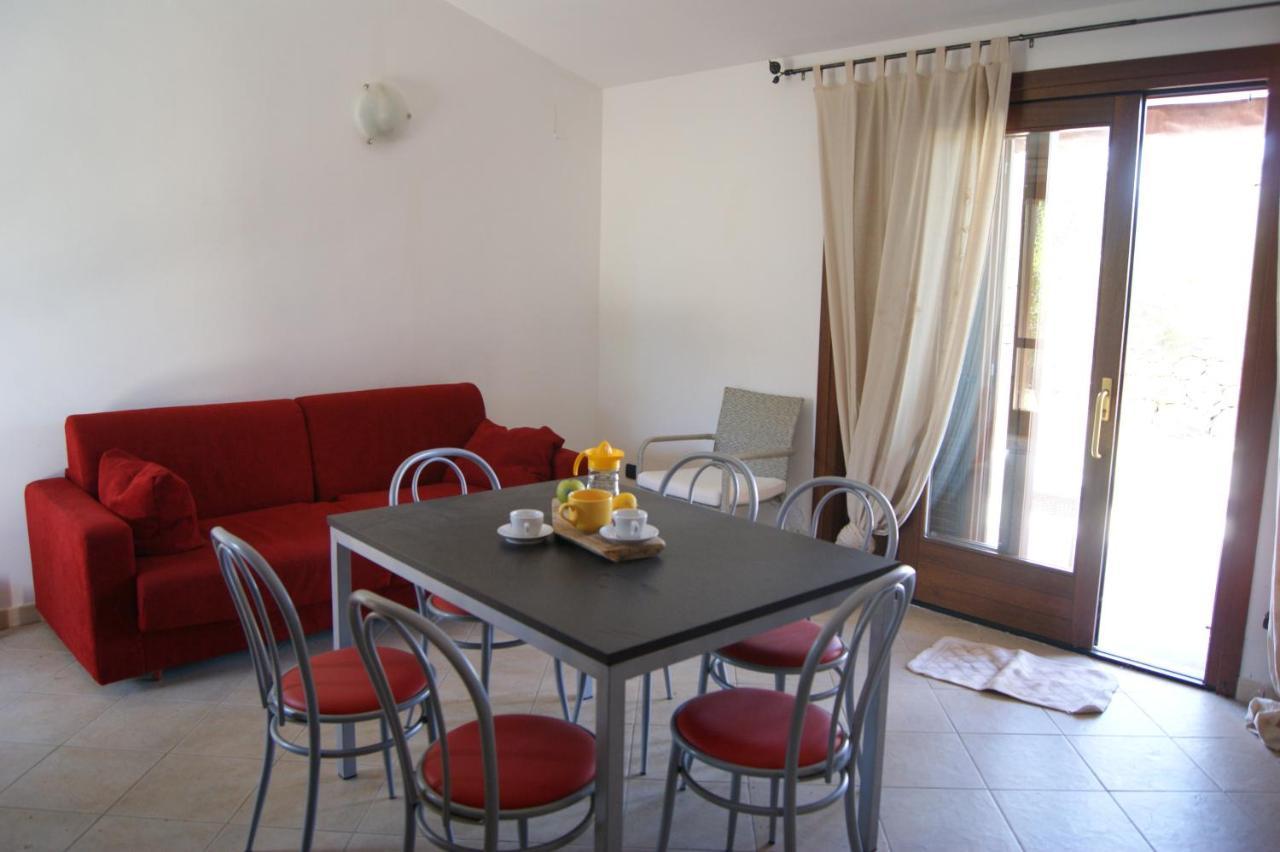 Villetta Indipendente Fronte Spiaggia Villa Budoni Exterior photo