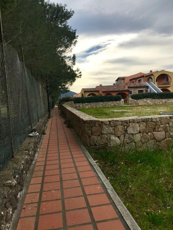 Villetta Indipendente Fronte Spiaggia Villa Budoni Exterior photo