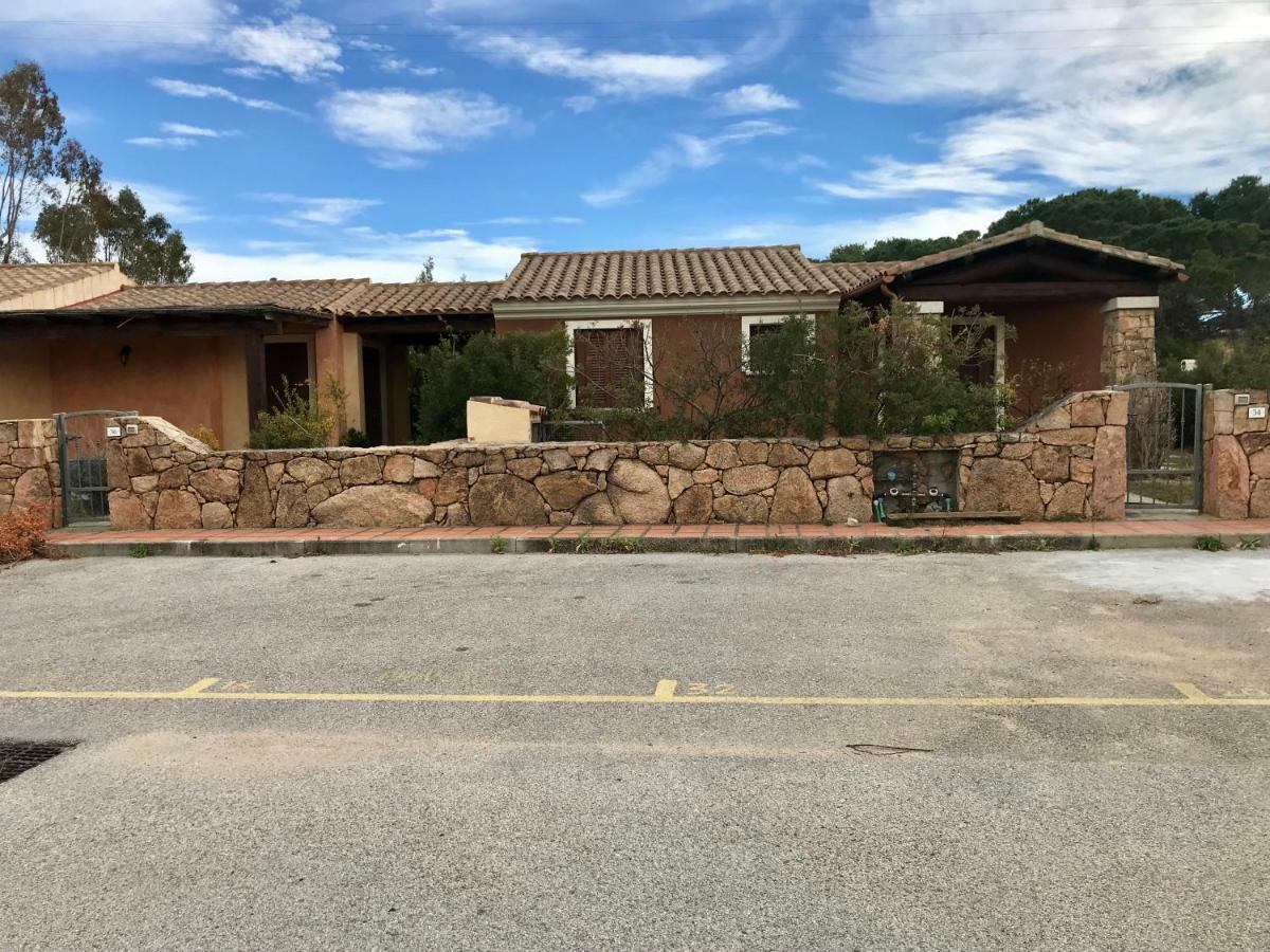 Villetta Indipendente Fronte Spiaggia Villa Budoni Exterior photo
